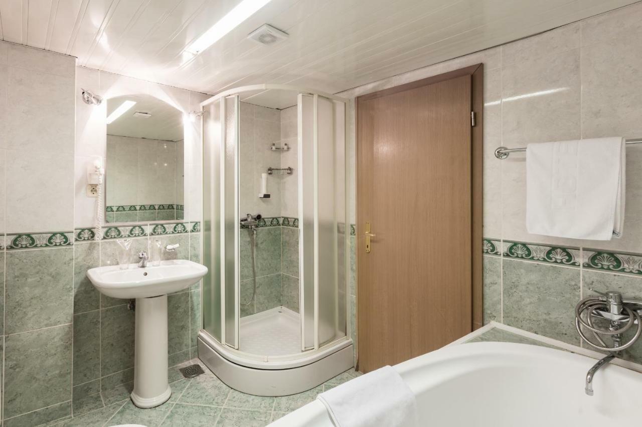 Hotel Bistra, Resort Mavrovo Eksteriør billede